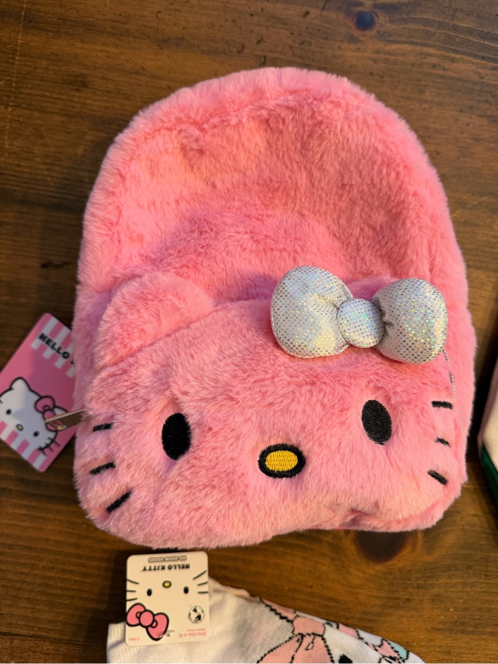 Hello Kitty bundle - Picture 3 of 6